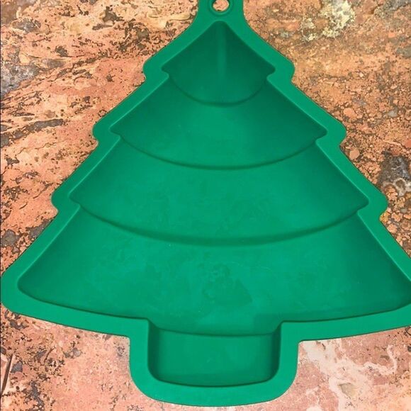 Christmas Tree Silicone Baking Molds -Green - Picture 3 of 5
